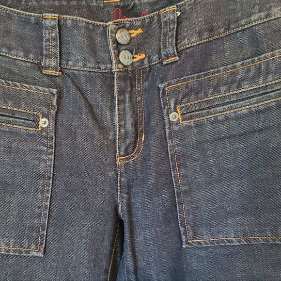 IZOD Woman's Traditional Denim Blue Jeans,  Size: 6 Color: Blue - Picture 5 of 14